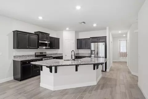 Entry Way - 2337 Malaspina, Merced, CA 95340 photo 4 of 7
