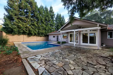 Exterior - 3547 Wycliffe Dr, Modesto, CA 95355 photo 10 of 18