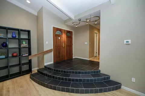 Entry Way - 3547 Wycliffe Dr, Modesto, CA 95355 photo 3 of 3