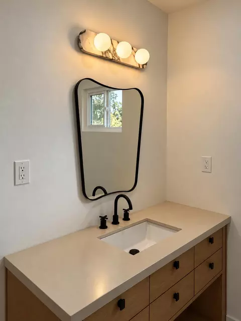 Bath - 5001 Muncy, Modesto, CA 95358 photo 1 of 1