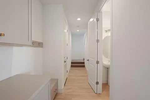 Entry Way - 2178 Appalachian Ave, Manteca, CA 95337 photo 2 of 2
