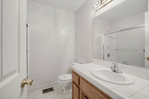 Bath - 746 Arbona Cir, Sonora, CA 95370 photo 3 of 3