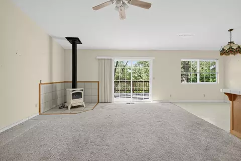 Living - 746 Arbona Cir, Sonora, CA 95370 photo 1 of 7
