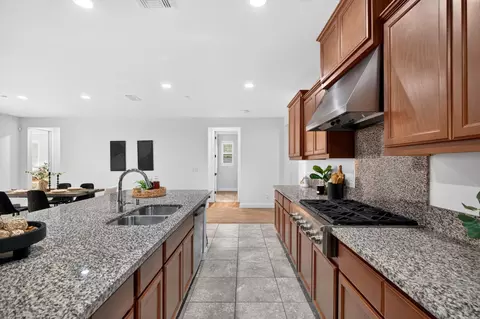 Kitchen - 2870 Rio Grande Dr, Tracy, CA 95377 photo 2 of 5