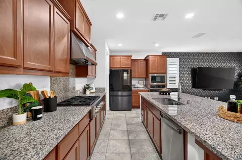 Kitchen - 2870 Rio Grande Dr, Tracy, CA 95377 photo 1 of 5