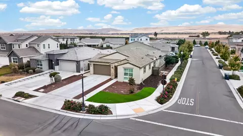 View/Area - 2870 Rio Grande Dr, Tracy, CA 95377 photo 3 of 4