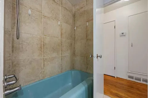 Bath - 1705 Timothy Ave, Modesto, CA 95350 photo 2 of 3
