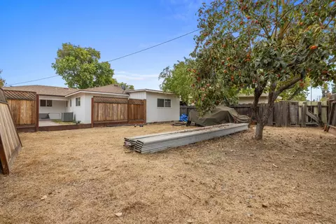 Exterior - 1705 Timothy Ave, Modesto, CA 95350 photo 5 of 5