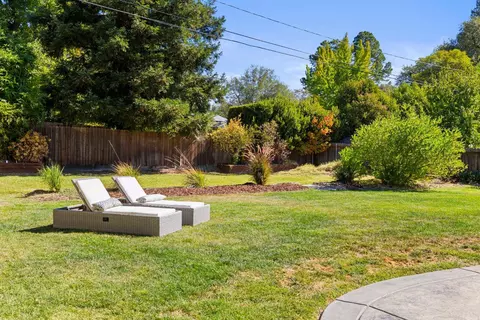 Exterior - 8627 Pendleton Dr, Granite Bay, CA 95746 photo 10 of 19