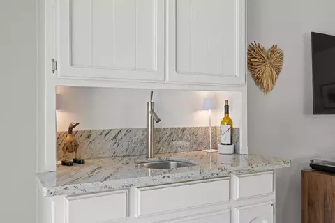Kitchen - 8627 Pendleton Dr, Granite Bay, CA 95746 photo 3 of 9