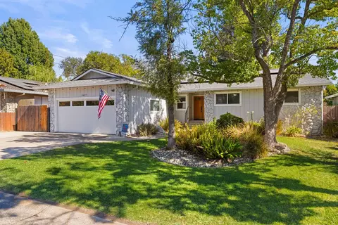 Exterior - 8627 Pendleton Dr, Granite Bay, CA 95746 photo 3 of 19