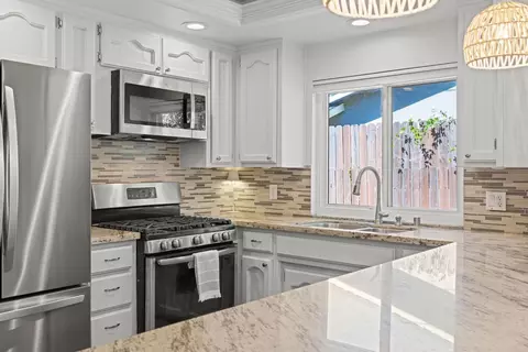 Kitchen - 8627 Pendleton Dr, Granite Bay, CA 95746 photo 2 of 9