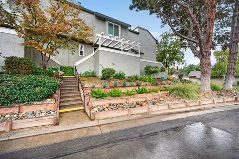 3072 Swallows Nest Dr, Sacramento, CA 95833