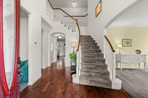 Entry Way - 4112 Heritage Dr, Modesto, CA 95356 photo 3 of 10