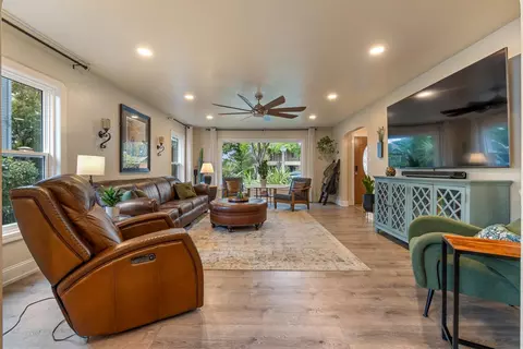 Living - 116 N Rose St, Lodi, CA 95240 photo 3 of 4