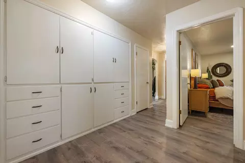 Entry Way - 116 N Rose St, Lodi, CA 95240 photo 7 of 7