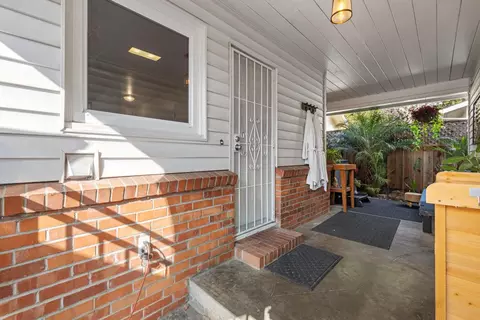 Exterior - 116 N Rose St, Lodi, CA 95240 photo 3 of 9