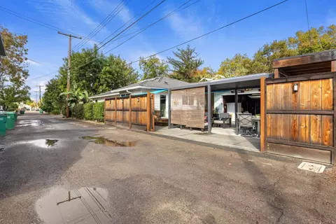 Exterior - 116 N Rose St, Lodi, CA 95240 photo 9 of 9