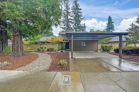 30 Hidden Lake Cir, Sacramento, CA 95831