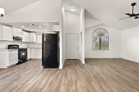 Entry Way - 4536 Capewood Dr, Salida, CA 95368 photo 2 of 4