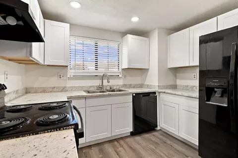 Kitchen - 4536 Capewood Dr, Salida, CA 95368 photo 1 of 5