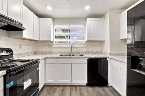 Kitchen - 4536 Capewood Dr, Salida, CA 95368 photo 2 of 5