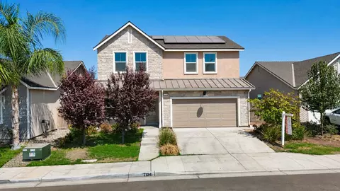 7124 W Poe Ave, Fresno, CA 93723