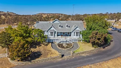 9774 Laredo St, La Grange, CA 95329