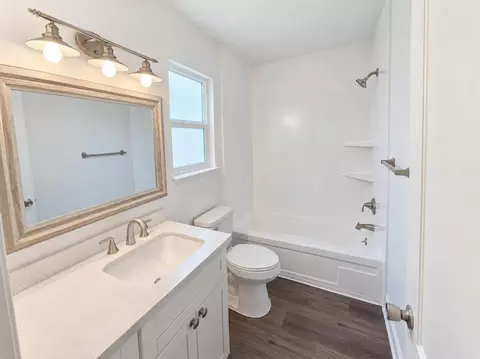 Bath - 2625 El Greco Dr, Modesto, CA 95354 photo 2 of 2