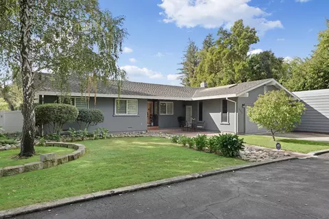 10446 Aleilani Ln, Elk Grove, CA 95624