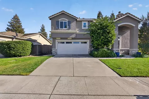 4008 Spindrifter Ln, Elk Grove, CA 95758