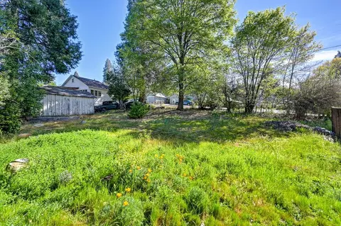 Exterior - 650 Leduc St, Grass Valley, CA 95945 photo 3 of 7