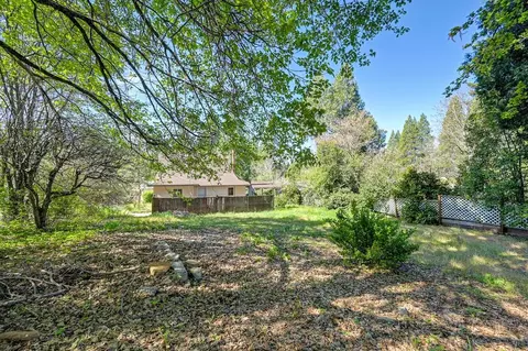 Exterior - 650 Leduc St, Grass Valley, CA 95945 photo 6 of 7