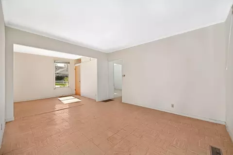 Living - 650 Leduc St, Grass Valley, CA 95945 photo 1 of 2