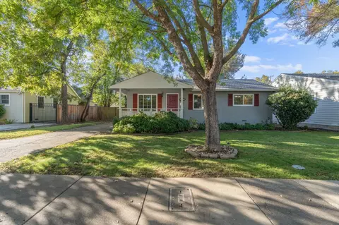1380 56th St, Sacramento, CA 95819