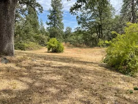 Exterior - 2610 Ranch Rd, Placerville, CA 95667 photo 3 of 13