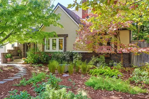 2754 26th St, Sacramento, CA 95818
