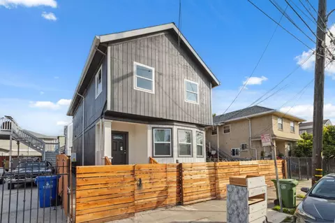 842 E 17th St, Oakland, CA 94606