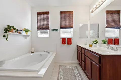 Bath - 1220 E Springer Dr, Turlock, CA 95382 photo 2 of 2