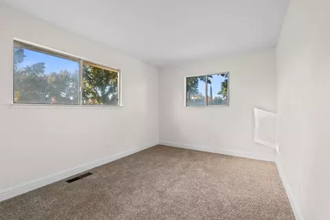 Bedroom - 1004 Autumn Dr, Modesto, CA 95355 photo 2 of 4