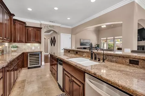 Kitchen - 2541 Mooneyham Ct, Turlock, CA 95382 photo 5 of 6