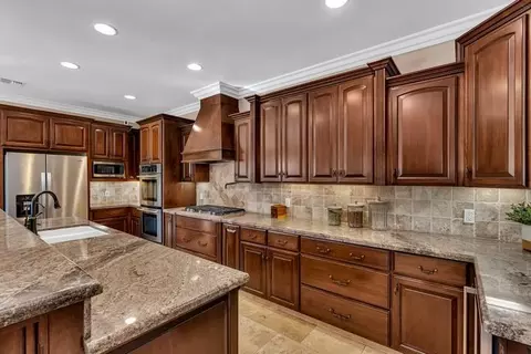 Kitchen - 2541 Mooneyham Ct, Turlock, CA 95382 photo 2 of 6