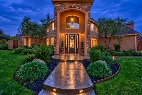 Exterior - 2541 Mooneyham Ct, Turlock, CA 95382 photo 12 of 24