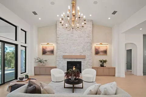 Living - 3785 Kelso Ct, Auburn, CA 95602 photo 3 of 3