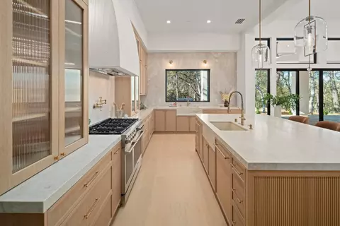 Kitchen - 3785 Kelso Ct, Auburn, CA 95602 photo 3 of 10