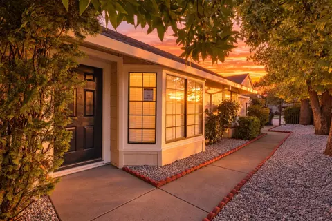 2277 Sandcastle Way, Sacramento, CA 95833