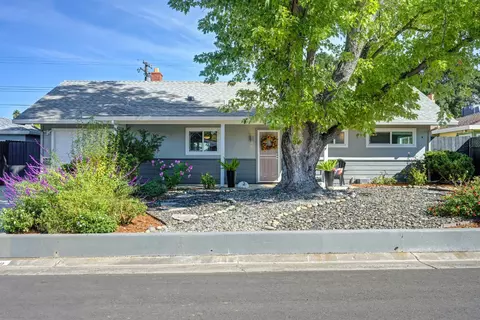 1040 Hampton Rd, Sacramento, CA 95864