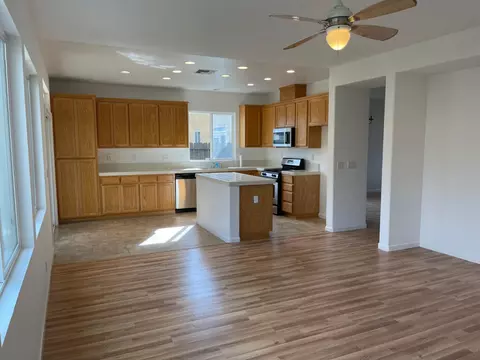 Living - 161 Mariposa St, Madera, CA 93638 photo 9 of 11