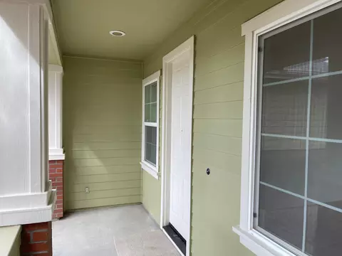 Exterior - 161 Mariposa St, Madera, CA 93638 photo 9 of 18