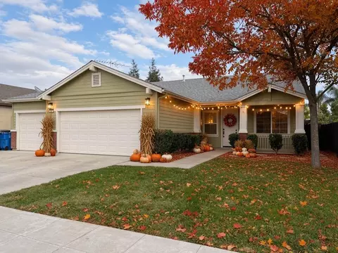Exterior - 161 Mariposa St, Madera, CA 93638 photo 6 of 18